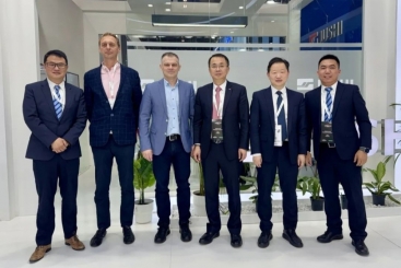 共聚JEC World，2025 我們?cè)谝黄穑?></a></div>
					<h2><a href=